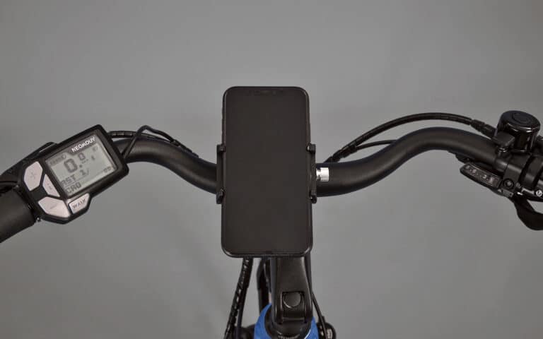 Nos idées pour accrocher votre téléphone sur un vélo